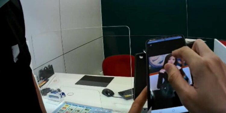 7旬翁網尋真愛險遭詐 熱心警出招揪破綻