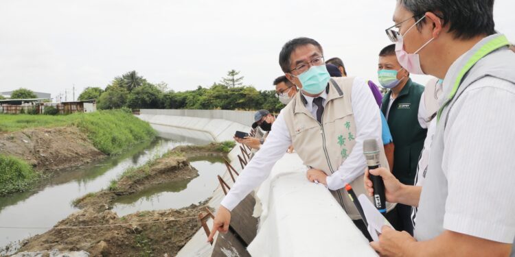 繼續拚治水 黃偉哲全力守護鄉親打造宜居家園 繼續拚治水 黃偉哲全力守護鄉親打造宜居家園