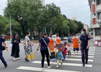 超萌托嬰中心幼童參訪警局 體驗一日小小波麗士