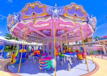 遠雄海洋公園 獨家限定2023春節版夜未眠 食宿遊全包式享受 每人1699元起