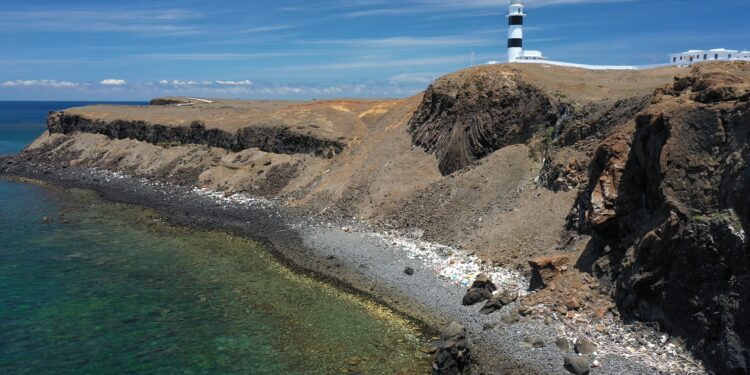 重現澎湖南方四島美麗海岸 海漂垃圾再清空