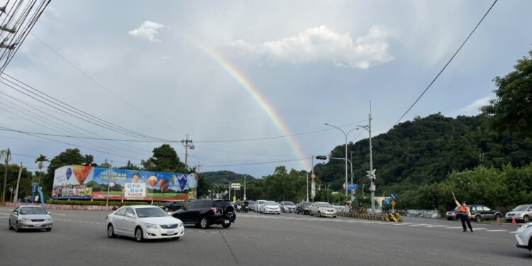 東勢警加強連假期間交通疏導 讓民眾一路順暢玩得開心