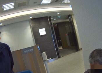 7旬翁稱房屋修繕欲匯款200萬 機智警苦勸阻詐成功保住老翁退休金