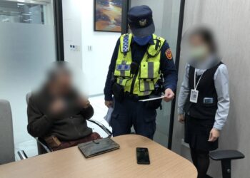 伊拉克女兵Sophia前線求援 警半路殺出揭詐騙