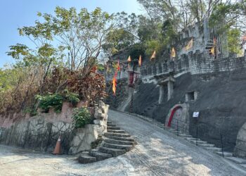 台南市樂齡長者免費搭車遊長城換戲服