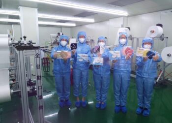 嘉太企業由石材到醫材斥資打造無塵室　成東台灣首家通過歐盟認證生產FFP2/N95醫用外科手術口罩廠商