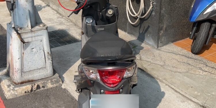 心情如洗三溫暖 警尋獲愛車卻多了這「紀念品」 心情如洗三溫暖 警尋獲愛車卻多了這「紀念品」