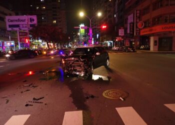 深夜事故查獲酒駕 警眼尖揪出另名駕駛持槍毒