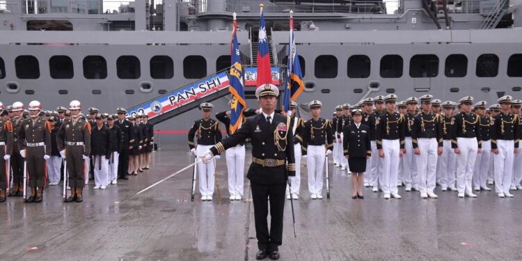 睽違四年海軍敦睦艦隊重回花蓮港 3月26至27日開放參觀