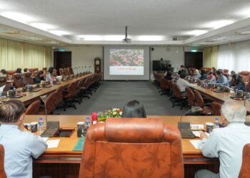 許縣長拜會國發會 爭取中興新村宿舍及公共設施移撥縣府管理使用