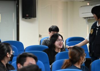 這場宣導超Chill 中警全英文開講直搗僑生的心