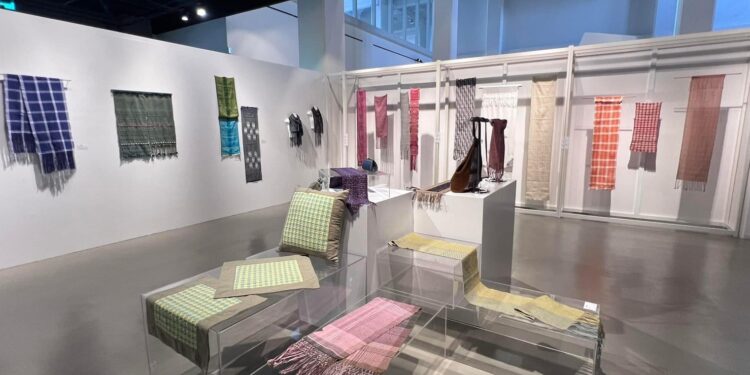 飛越太平洋來上課  纖維學院成為中部工藝人才培育基地