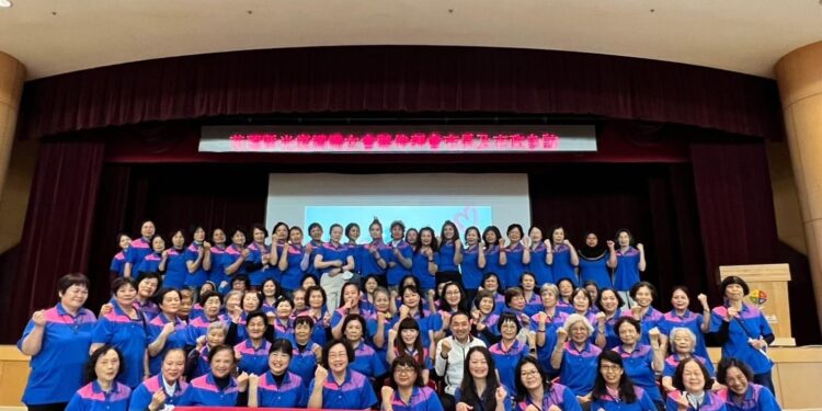 光復鄉婦女會前往新北市政府參訪 侯市長熱情接待