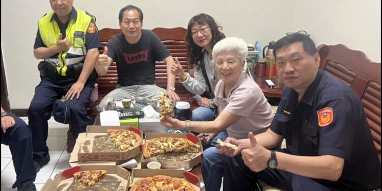 派出所的柔軟劑 警察志工「張媽」獲選模範母親 派出所的柔軟劑 警察志工「張媽」獲選模範母親