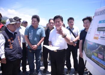 立委傅崐萁邀中央和地方會勘新城海堤