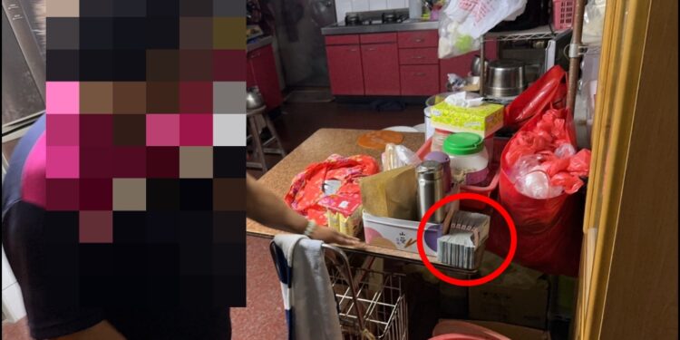 老翁現金50萬元不翼而飛 警在廚房桌面雜物堆尋獲 老翁現金50萬元不翼而飛 警在廚房桌面雜物堆尋獲