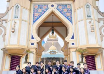 致青春!畢業有禮 六福村著學士服入園0  關西六福莊謝師宴竟千元有找 再加碼瘋玩遊樂園