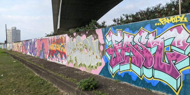 臺中大里塗鴉示範區因工程施作即日起暫停開放