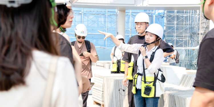 臺中綠美圖公共藝術設置全面啟動 公開徵選說明會吸引近40組藝術家參與 臺中綠美圖公共藝術設置全面啟動 公開徵選說明會吸引近40組藝術家參與