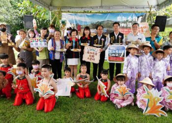 花蓮縣政府金針食農派對 上千民眾齊聚知卡宣共歡樂