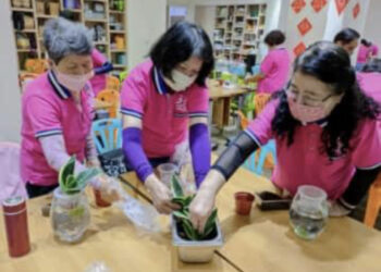 花蓮縣農會推動綠色照顧計畫  縣水產培育所協助講解魚菜共生