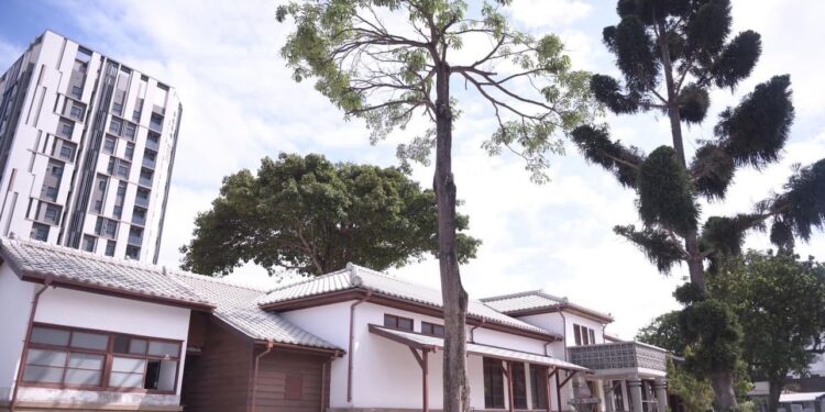 鐵道舊醫院修復五月完工 立委傅崐萁率隊會勘解決石藝大街鐵道園區排水 盼再創花蓮新亮點