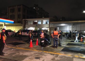 靜城掃蕩非法噪音車 警主動攔檢 民合力通報雙效出擊