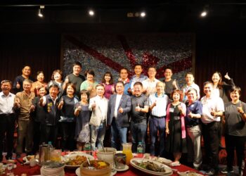 【他山之石可以攻錯》花蓮縣議會經建考察 鍾東錦縣長偕同議員熱情接待 高虹安市長率領一級主管力挺新竹市議會與許修睿議長一起接待 展現新竹市府會和諧】