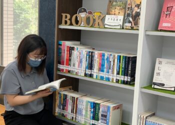 借書換中信兄弟球票  中市圖「閱讀全壘打」6/27開跑