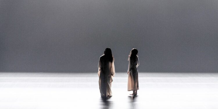 廣藝劇場與清醒夢推雙人套票 加碼體驗歌劇院導覽 廣藝劇場與清醒夢推雙人套票 加碼體驗歌劇院導覽