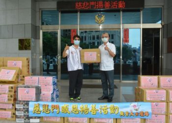 慈悲門揚善送暖 中警守護治安有如神助