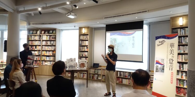 成年禮金怎麼用？  來臺中43家獨立書店消費 加碼送點數