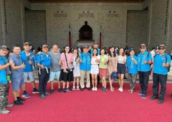 黄埔建軍、陸軍官校創建99周年 陸官專修班校友會蔣公座前高歌 展現黃埔精神