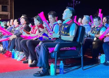 2023花蓮夏戀嘉年華演唱會熱力展開 縣長徐榛蔚與三萬歌迷同歡 一同感受花蓮盛夏熱情