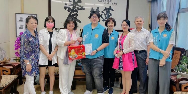 國際亞洲客家海外團飄洋過海 拜會客家精神指標吳國棟前縣長及花蓮魏嘉彥市長 游淑梅被聘為國際線客家會務主持人要職