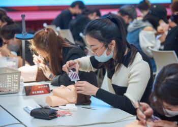 2023PEA國際美業創藝大賞 林玟錦榮獲美睫動態國際學生組總冠軍