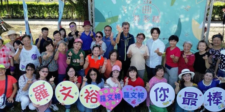 「金曲芬多精-花東金曲講唱會 金曲歌手羅文裕提攜後輩田恒吉他彈唱獲滿堂彩 8/13移師花蓮市好客文化會館將由民歌王子王瑞瑜閃亮登場