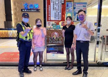 中警KTV外堵帥哥辣妹 全為宣導酒駕零容忍