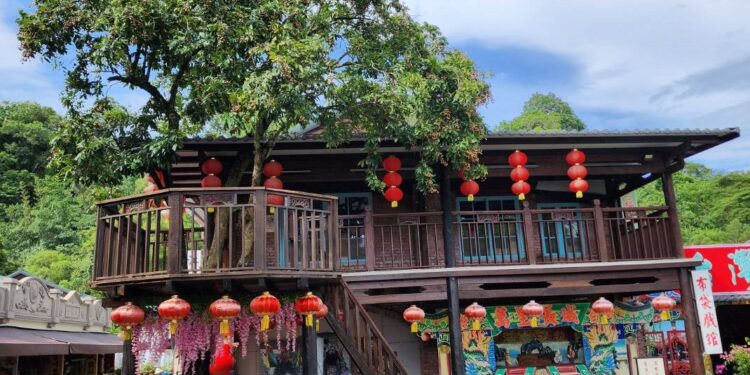 台灣萬里長城 龍眼開放免費開採樂