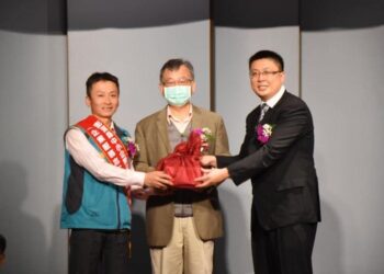 滿滿的海底體驗 海底漫步水底生物照相