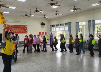 縣府結合村里及路老師加強宣導  高齡者交通安全