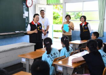 花蓮縣政府新徐榛蔚率縣府團隊爭取教育部7,028萬元 整建光復國小等6校老舊廁所及周邊設施