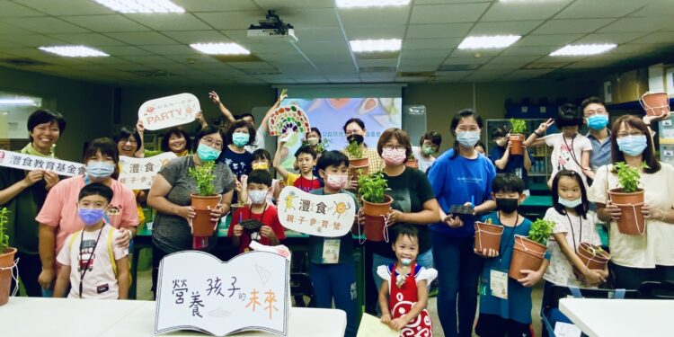 飲食成親子共同話題　灃食打造食育營隊北中南三地登場