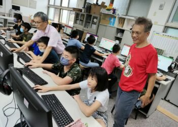 鯉魚國小夏日樂學  夏鯉悅學 創意展才2.0