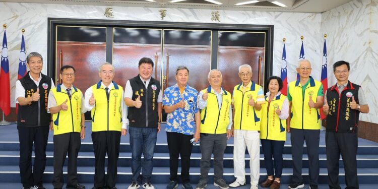 前議長蔡文景拜會張峻 與嘉義同鄉會有志一同回饋花蓮