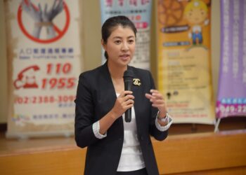 參加移工仲介機構座談會  許淑華縣長盼打造更好生活環境