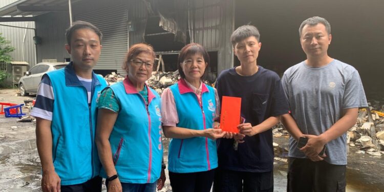 吉安鄉及時開啟火災慰問關懷 游淑貞無分連假速達災戶救助 吉安鄉及時開啟火災慰問關懷 游淑貞無分連假速達災戶救助