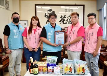 承天文化藝陣協會送暖 連續四年捐物資給花蓮市