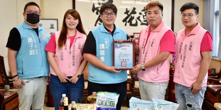 承天文化藝陣協會送暖 連續四年捐物資給花蓮市