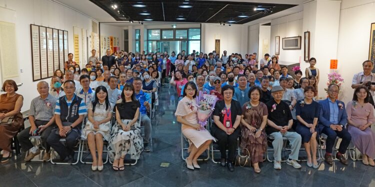 筆墨傳承─若水師生書法展 屯藝中心精彩展出 筆墨傳承─若水師生書法展 屯藝中心精彩展出